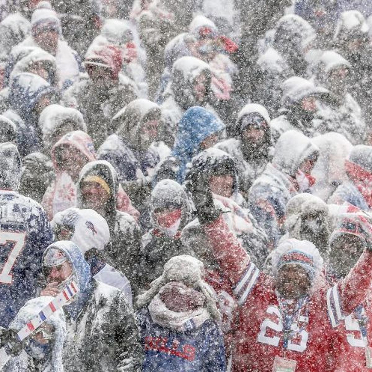 NFL Throwback Thursday The Snow Globe Game «